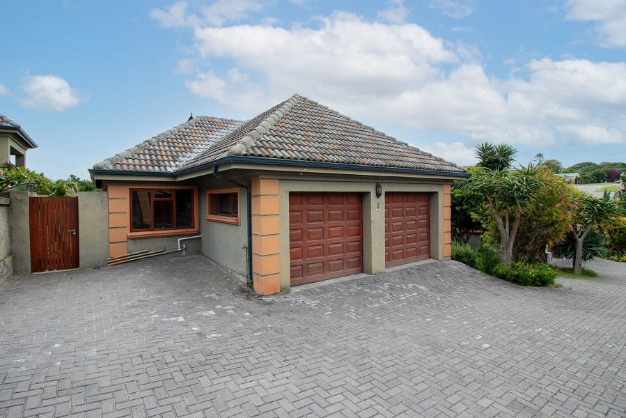 3 Bedroom Property for Sale in East Bank Eastern Cape